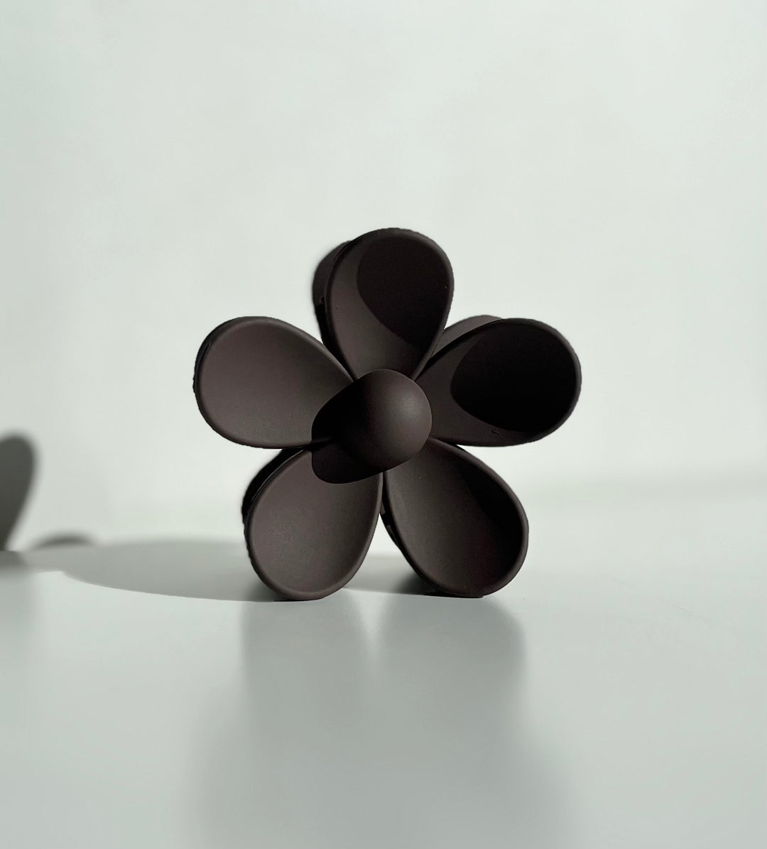 Flower Claw | Brown