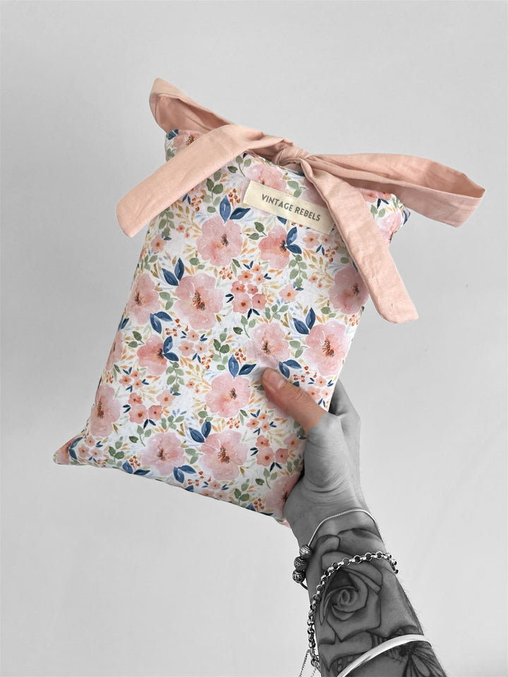 Quilted Book Sleeve | Sweet Blooms