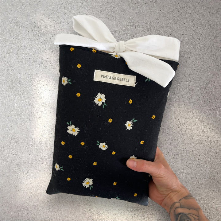 Quilted Book Sleeve | Midnight Daisies
