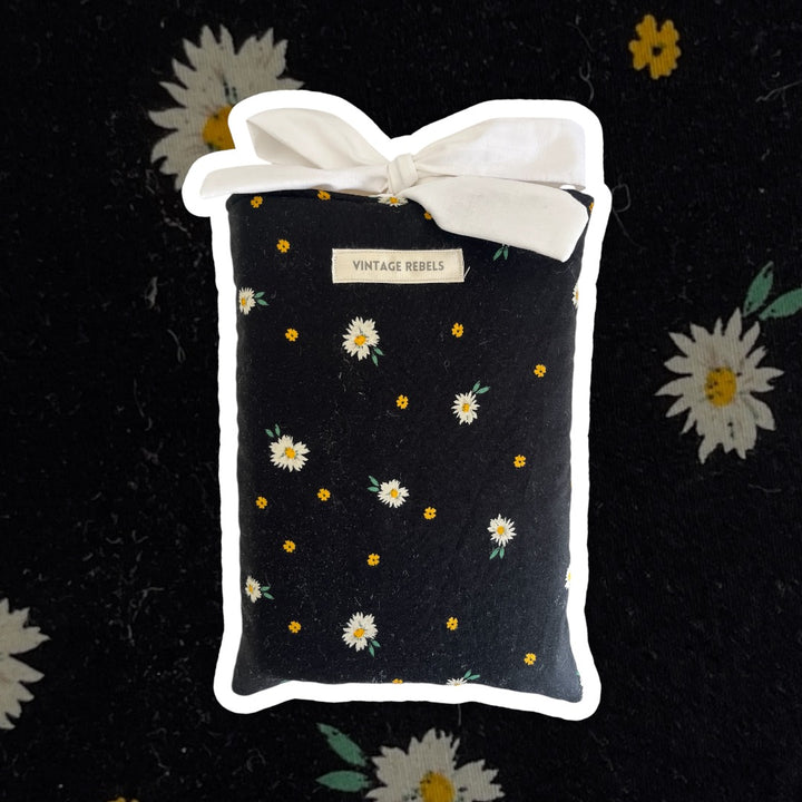 Quilted Book Sleeve | Midnight Daisies