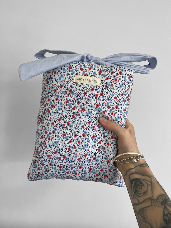 Quilted Book Sleeve | Ditsy Fields