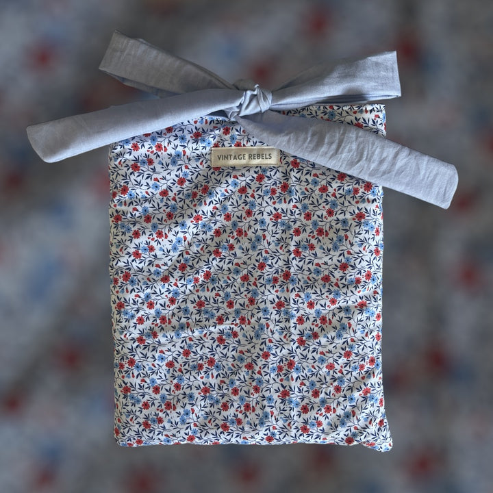 Quilted Book Sleeve | Ditsy Fields