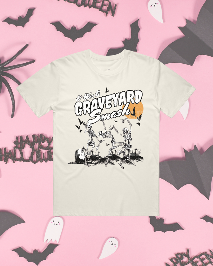GRAVEYARD SMASH GRAPHIC TEE