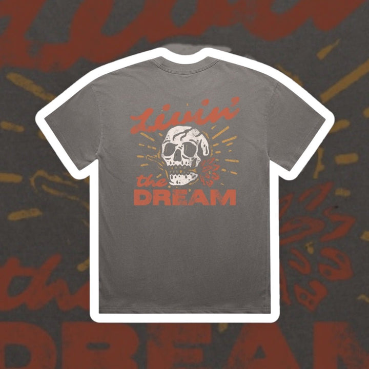 LIVIN' THE DREAM GRAPHIC TEE - Vintage Rebels