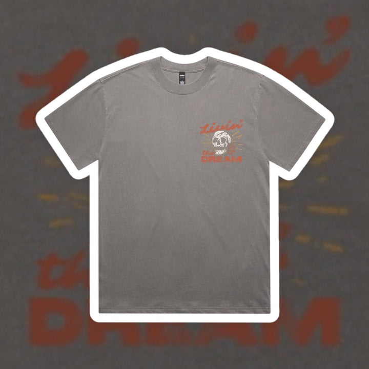 LIVIN' THE DREAM GRAPHIC TEE - Vintage Rebels