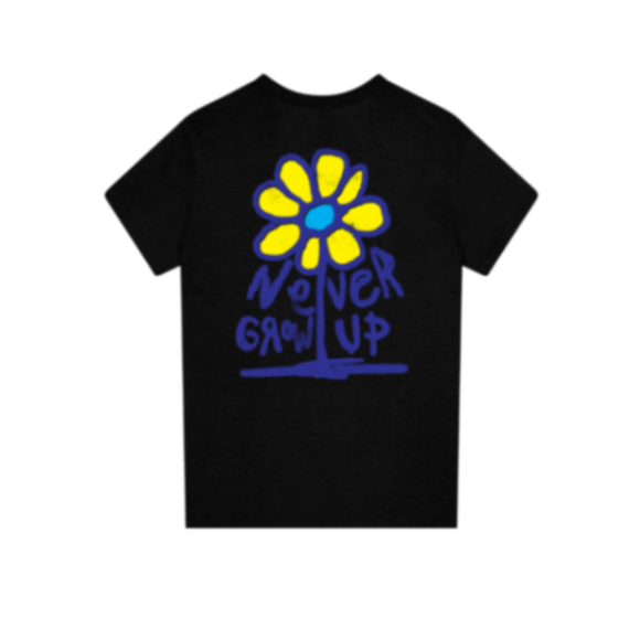 NEVER GROW UP GRAPHIC TEE