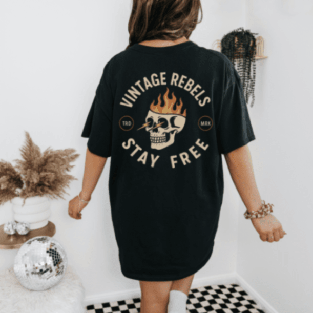 STAY FREE GRAPHIC TEE - Vintage Rebels